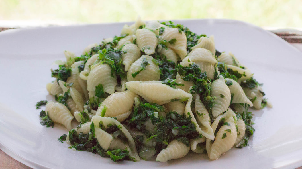 Spinach & Pasta Shell Salad
